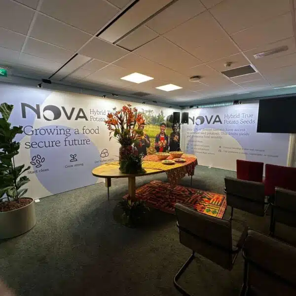 Stand met Nova Potato Seeds branding ingericht door DOX tijdens HZCP Potato Days